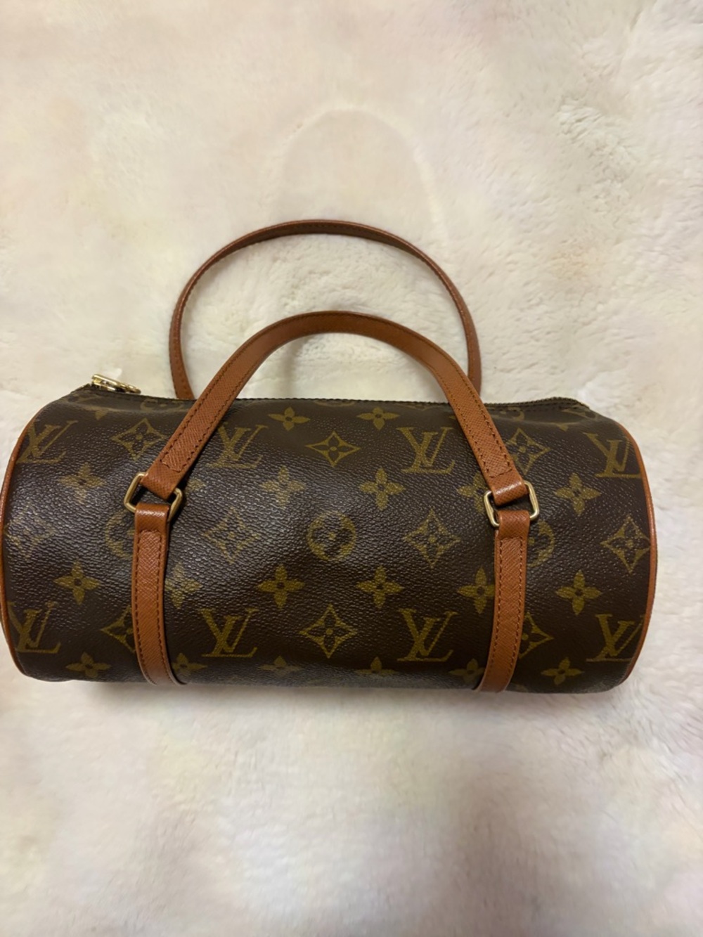 Louis Vuitton Monogram Canvas papillon Barrel Bag size 26 - Picture 2 of 13